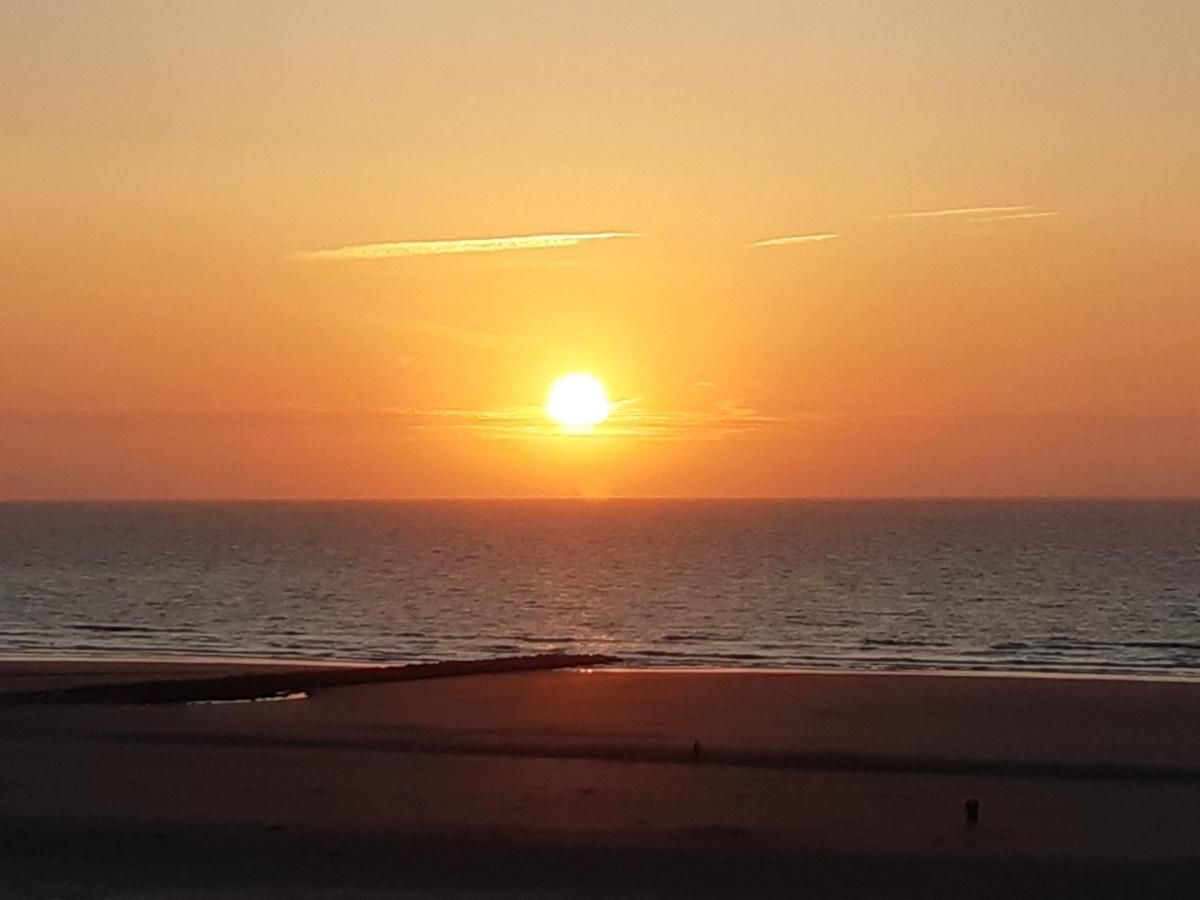 Nieuwpoort Marjolaine Prachtig Zeezicht - 4De Verdiep -Op De Dijk 5Pers Kültér fotó